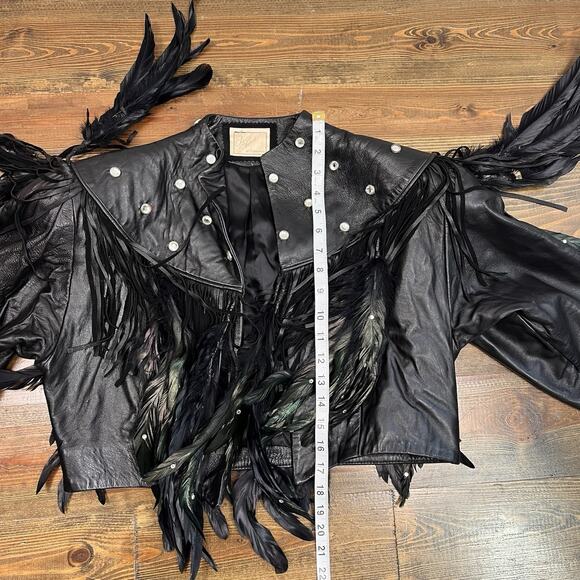 Vintage Woman’s Leather Stud Feather Cropped Biker Western Fringed Jacket - Picture 7 of 7